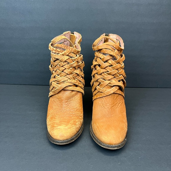 Free People Brown Leather Carrera Woven Boots US Size 7.5 Euro 38 - Picture 1 of 9